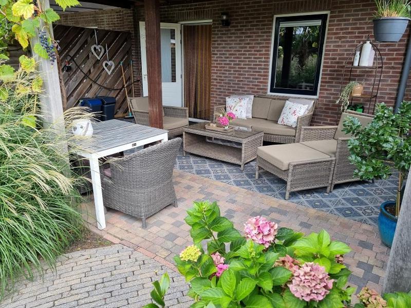 Bed And Breakfast De Dijk Zuid-Beijerland Exterior foto
