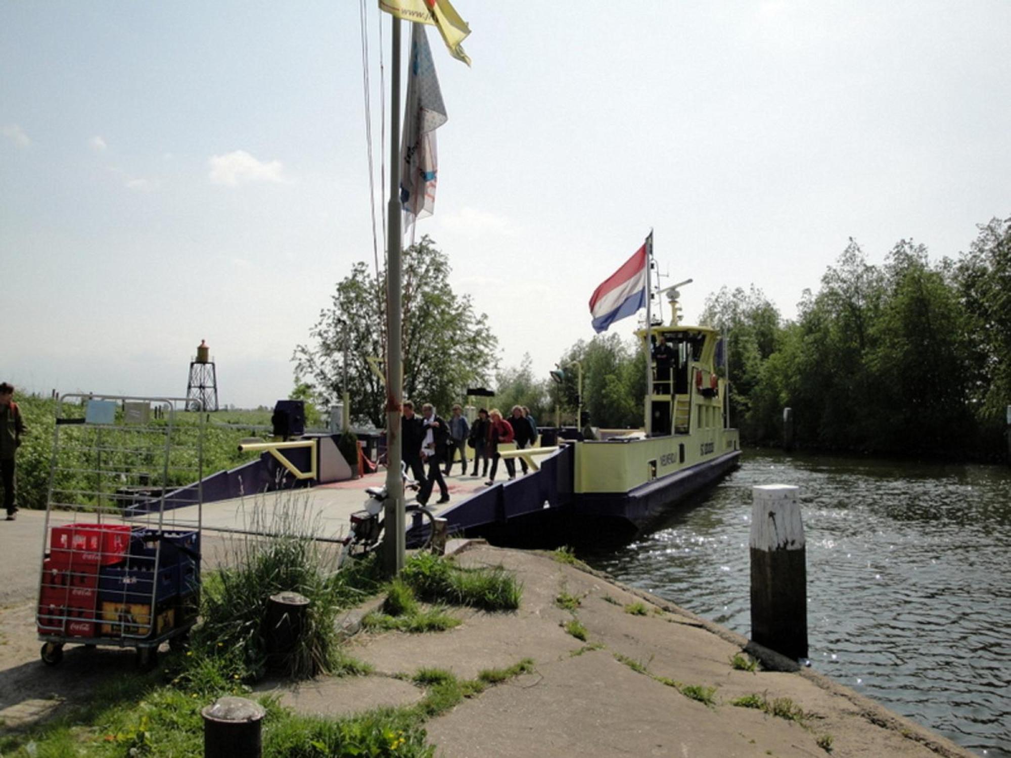 Bed And Breakfast De Dijk Zuid-Beijerland Exterior foto